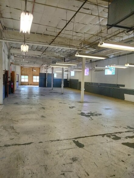 More Photos Of 200 N Washington St, Boyertown Manufacturing For Sale