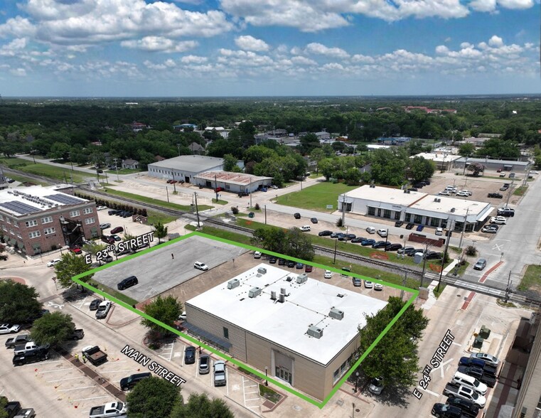 More Photos Of 301 N Main St, Bryan Office For Lease