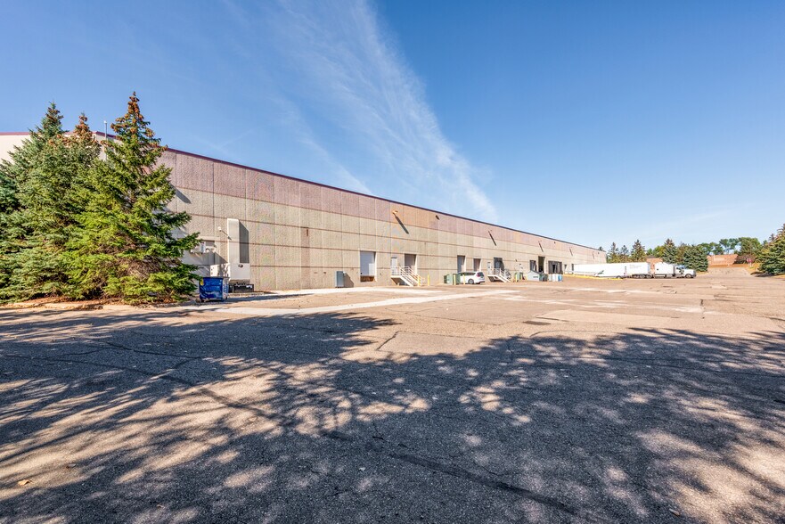 More Photos Of 3030 Lexington Ave S, Eagan Light Manufacturing For Lease