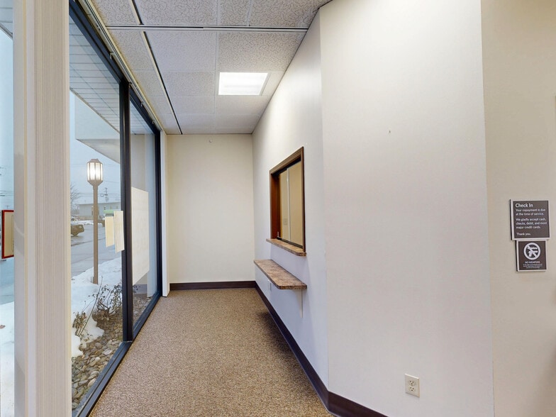 More Photos Of 1600 Peninsula Dr, Erie Office For Lease