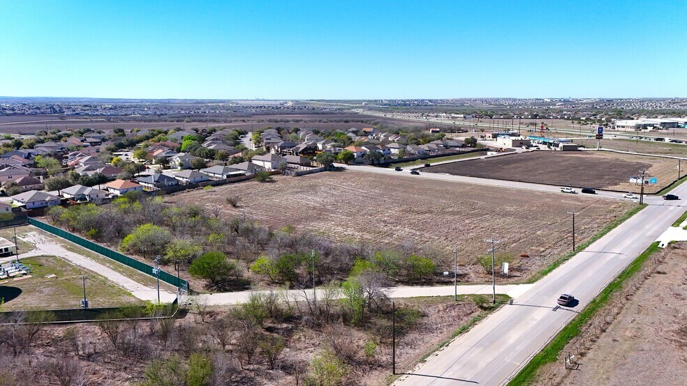 More Photos Of 1604 E Loop & Lower Seguin Rd, Converse Land For Lease