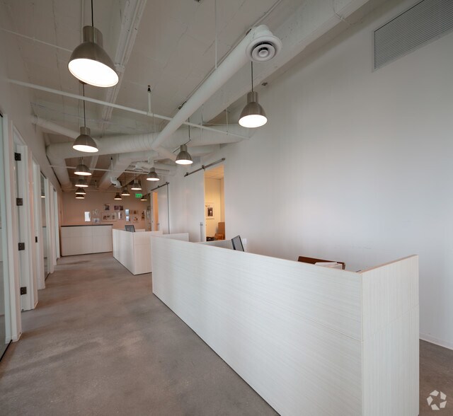 More Photos Of 3060 Peachtree Rd NW, Atlanta Office For Lease