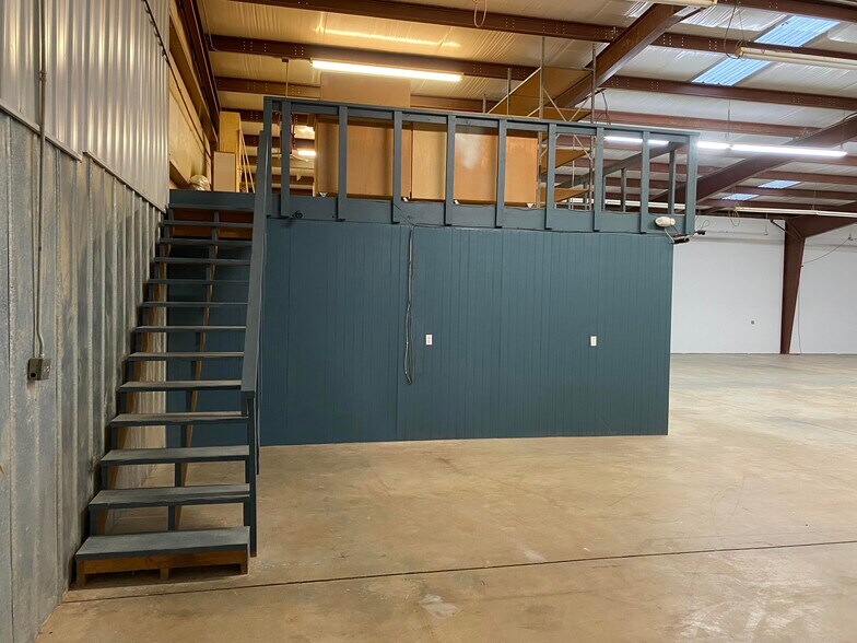 More Photos Of 4352 Canton Hwy, Cumming Warehouse For Sale