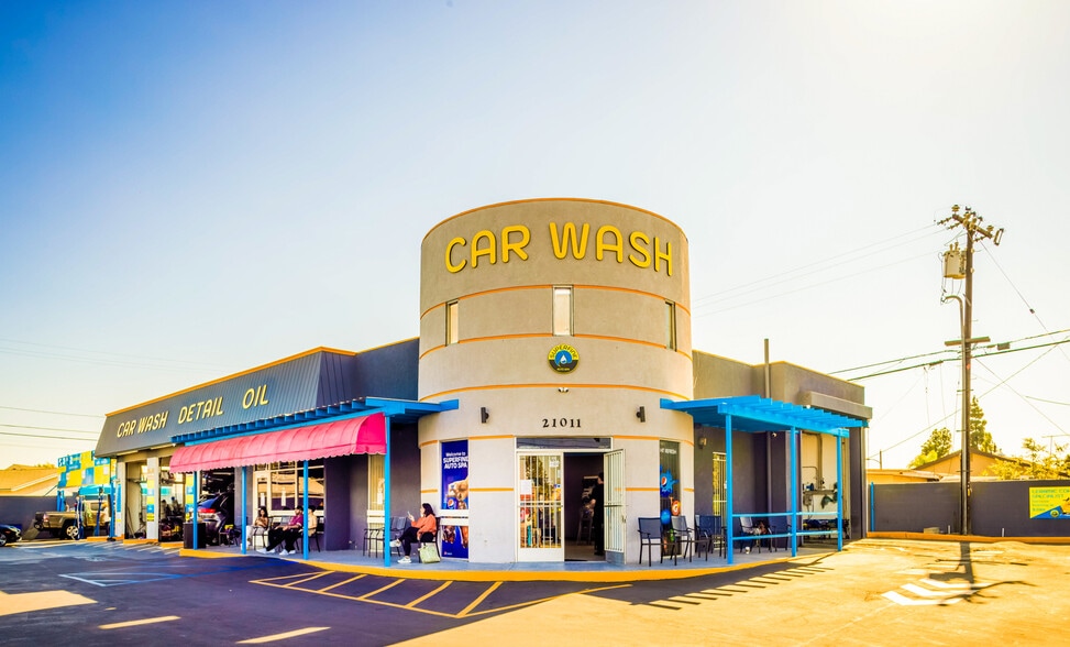 More Photos Of 21011 Pioneer Blvd, Lakewood Carwash For Sale