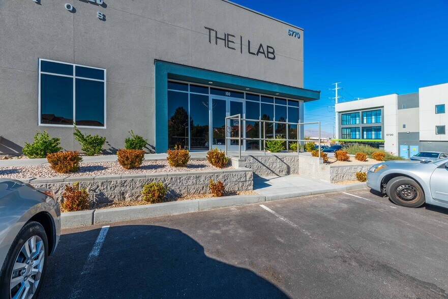 More Photos Of 5770 S Durango Dr, Las Vegas Medical For Sale