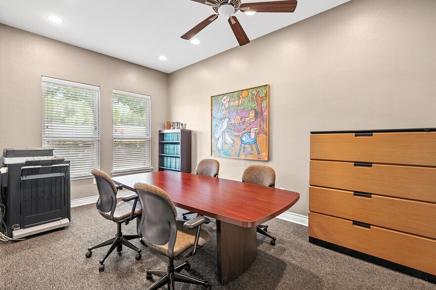 More Photos Of 1490 Rusk Rd, Round Rock Coworking Space