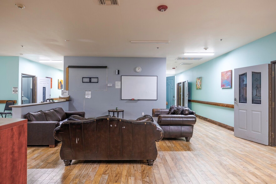 More Photos Of 16286 S Sunland Gin Rd, Arizona City Rehabilitation Center For Sale