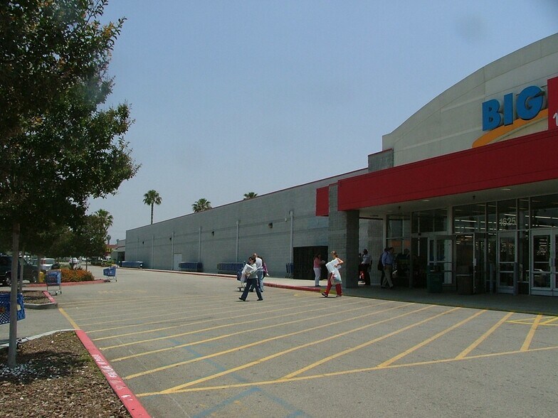 More Photos Of 1625 W Redlands Blvd, Redlands Freestanding For Sale