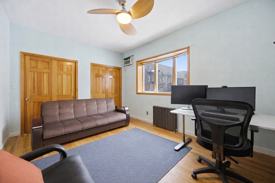 More Photos Of 331 Leonard St, Brooklyn Apartments For Lease