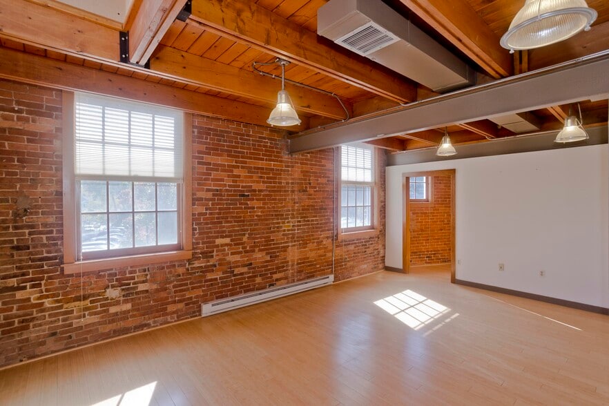 More Photos Of 244 Main St, Northampton Office Residential For Sale
