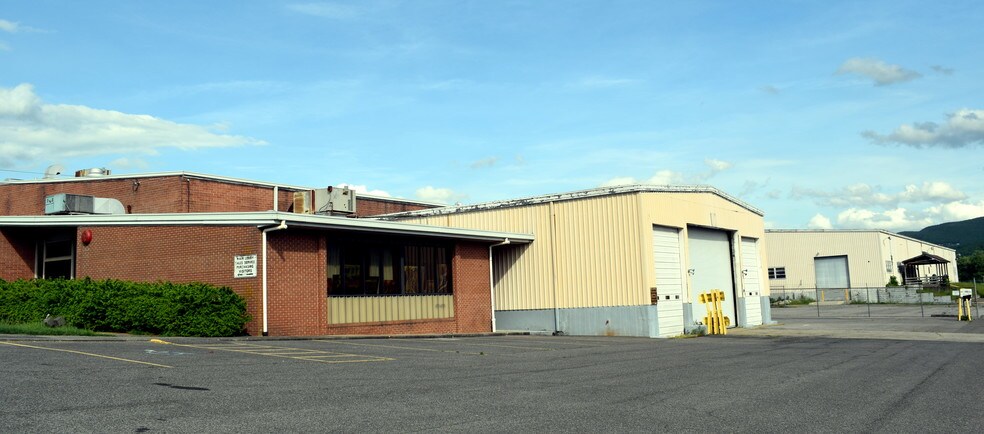 More Photos Of 345 E Marshall St, Wytheville Manufacturing For Lease