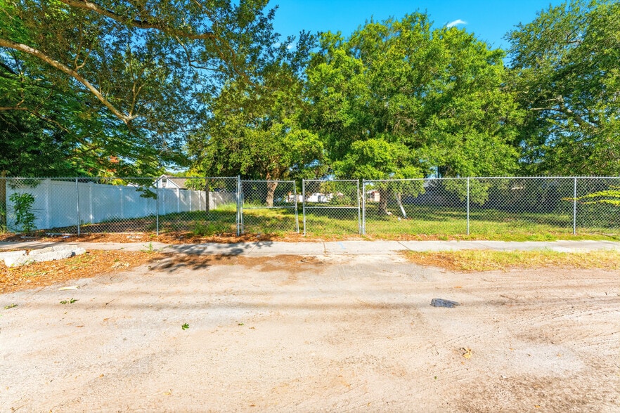 More Photos Of 2205 52nd St S, Gulfport Land For Sale