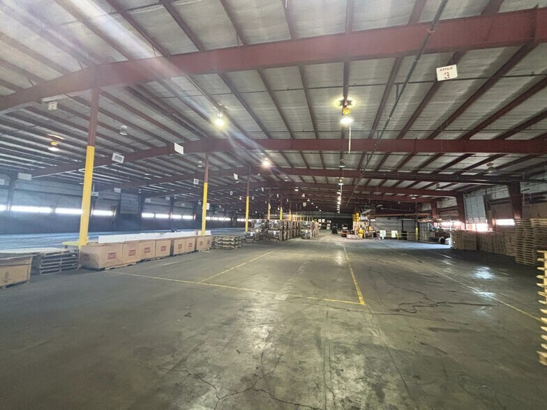 More Photos Of 101 S Grant St, Amarillo Industrial For Sale