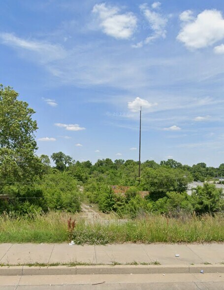 More Photos Of 4211 State St, East Saint Louis Land For Sale