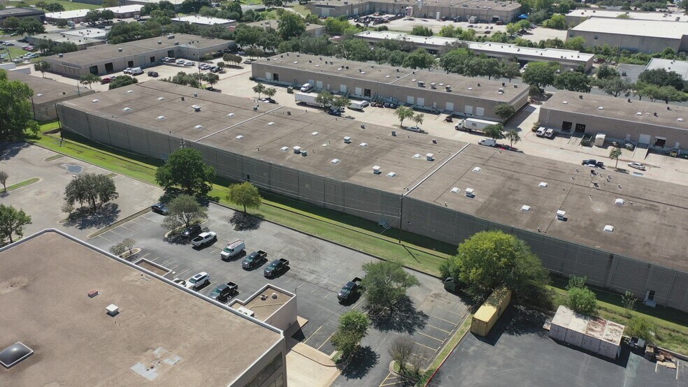 More Photos Of 2200 Denton Dr, Austin Unknown For Lease
