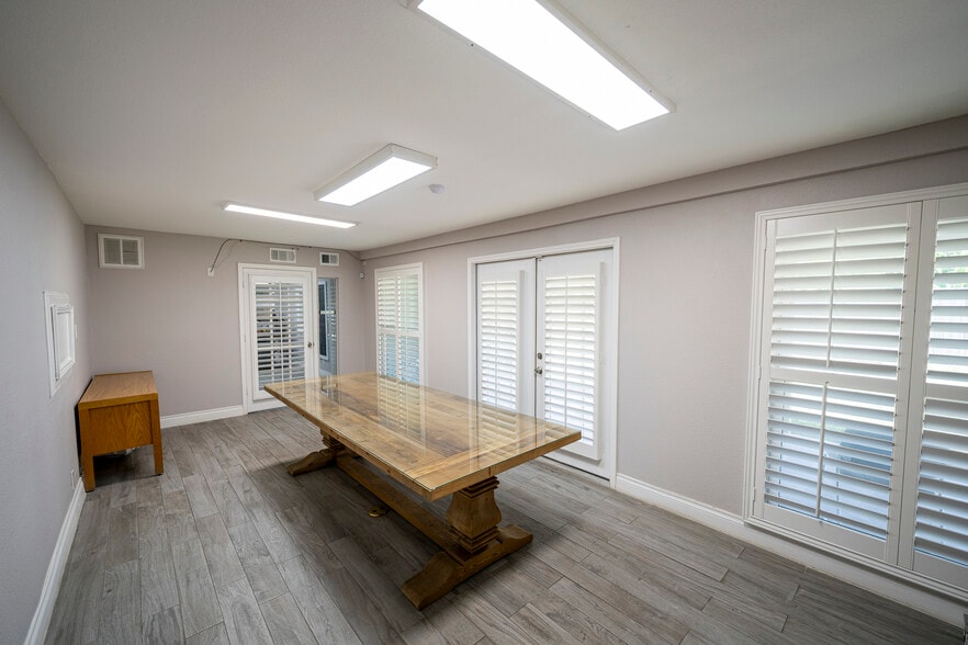 More Photos Of 13026 Cypress North Houston Rd, Cypress Loft Creative Space For Sale