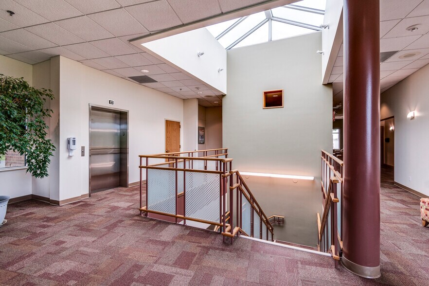 More Photos Of 840 Carolina St, Sauk City Office For Sale