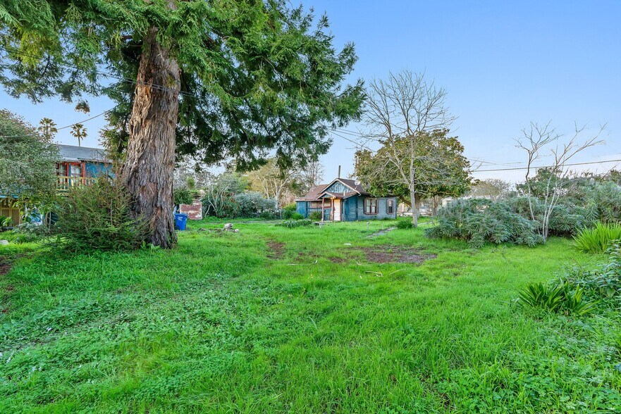 More Photos Of 1430 Merrill St, Santa Cruz Multifamily For Sale
