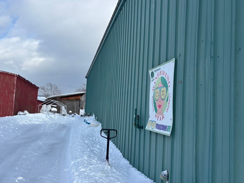 More Photos Of 11 Gifford St, Pittsfield Warehouse For Sale