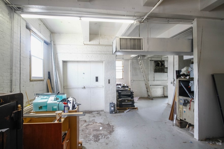 More Photos Of 2365 Milburn Ave, Baldwin Distribution For Sale