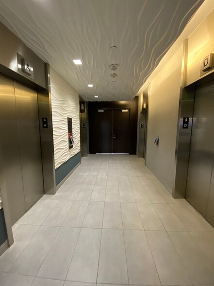 More Photos Of 450 N Roxbury Dr, Beverly Hills Medical For Lease