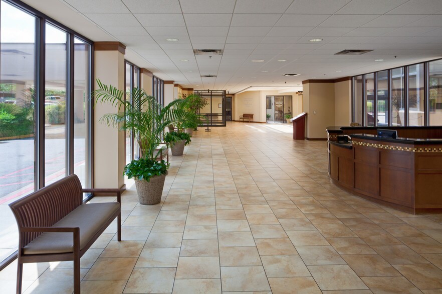 More Photos Of 2665 N Decatur Rd, Decatur Medical For Lease