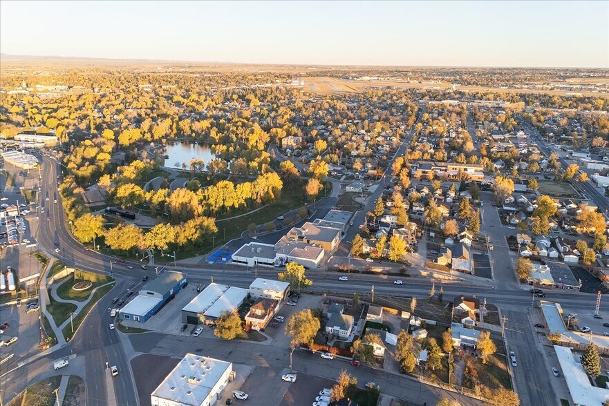 More Photos Of 1426 E Lincolnway, Cheyenne Sports And Entertainment For Sale