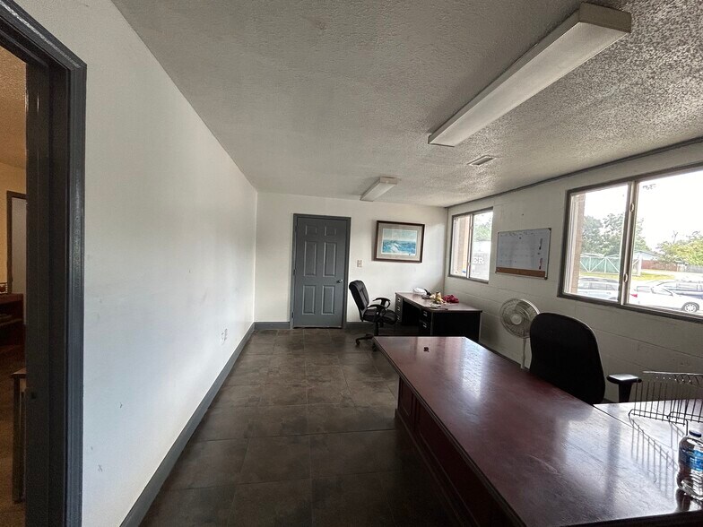 More Photos Of 3801 Meeting Street Rd, North Charleston Warehouse For Lease