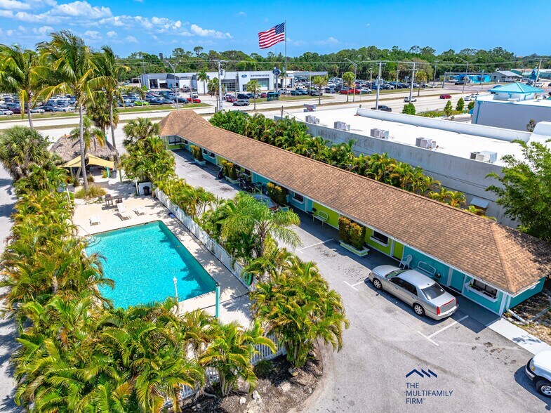 More Photos Of 119 Tamiami Trl N, Nokomis Hotel For Sale