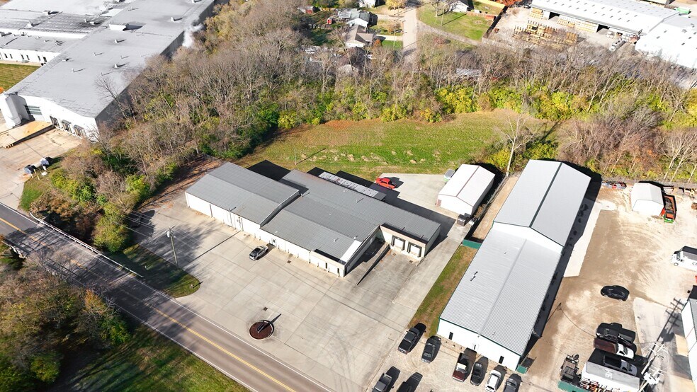More Photos Of 200 Industry Dr, Carlisle Warehouse For Lease