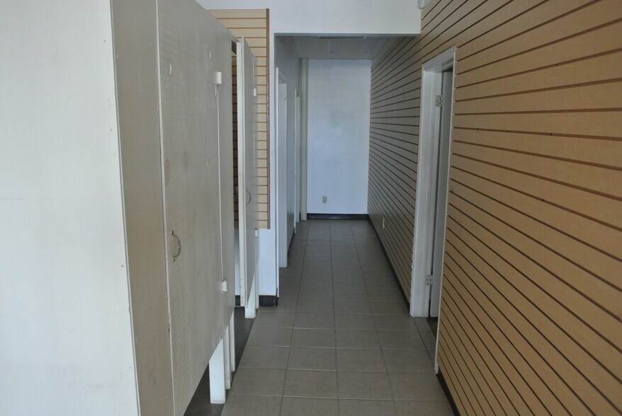 More Photos Of 2301 E Central Texas Expressway, Killeen Storefront For Lease