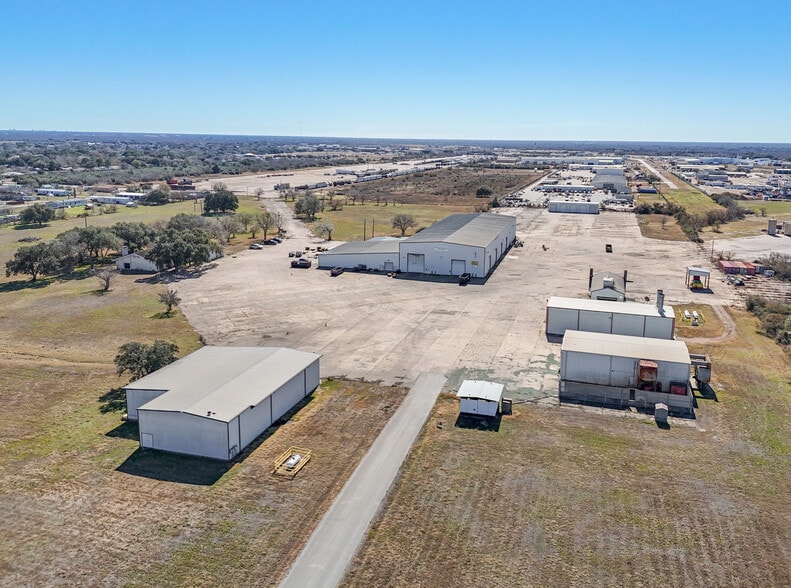 More Photos Of 3199 Old Goliad Rd, Victoria Industrial For Sale