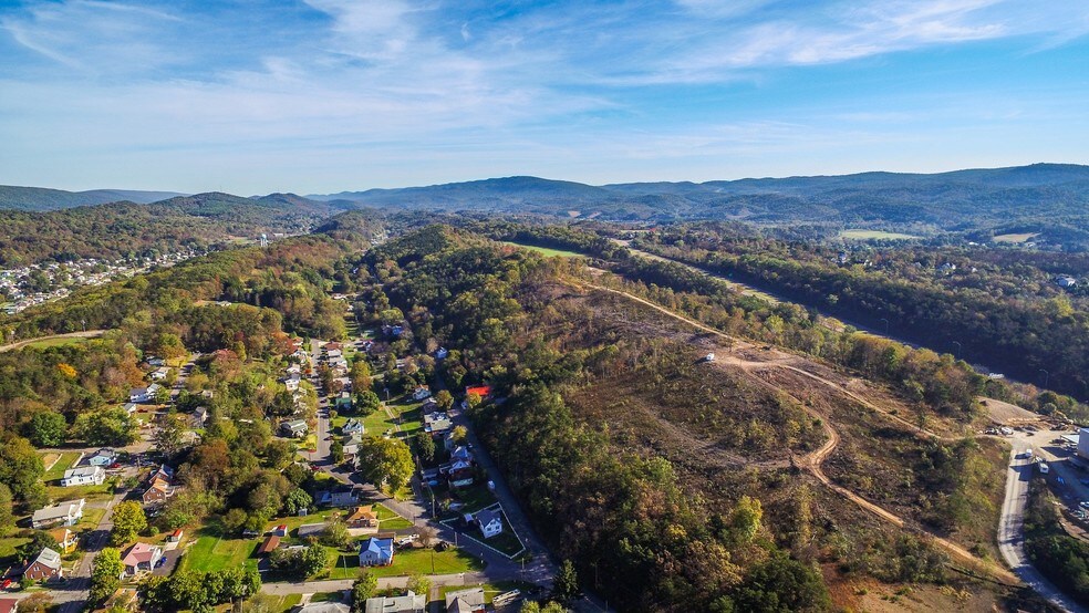 More Photos Of Shades Ln, Cumberland Land For Sale