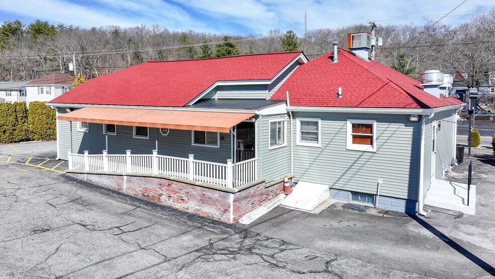 More Photos Of 294 Waterman Ave, Smithfield Restaurant For Sale