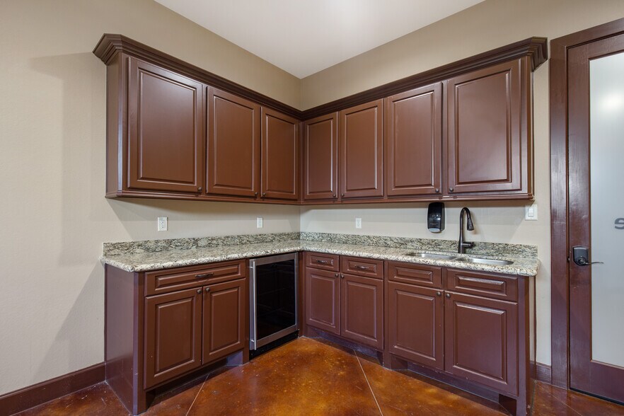 More Photos Of 14375 Liberty St, Montgomery Coworking Space