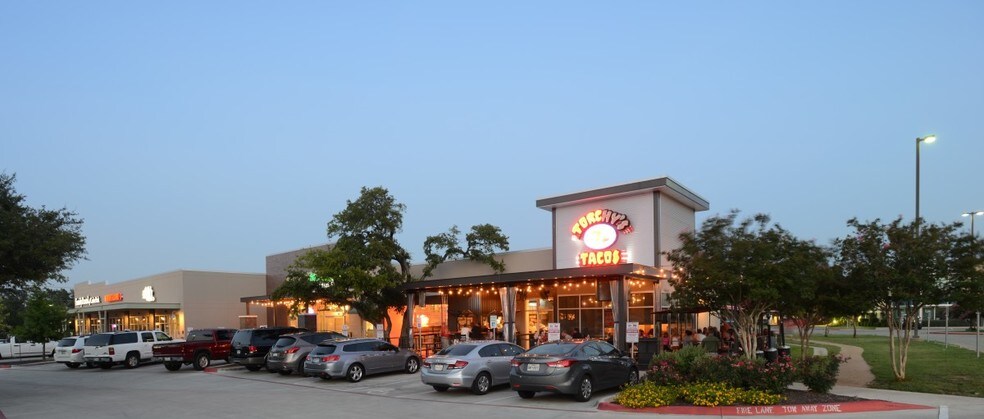 More Photos Of 1500 E Whitestone Blvd, Cedar Park Storefront For Lease