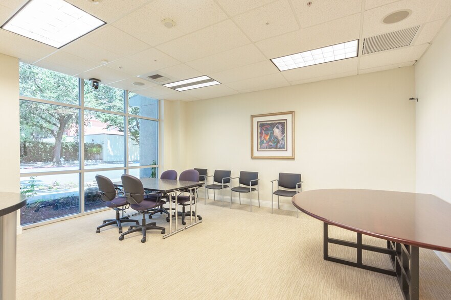 More Photos Of 1226 H St, Sacramento Office For Sale