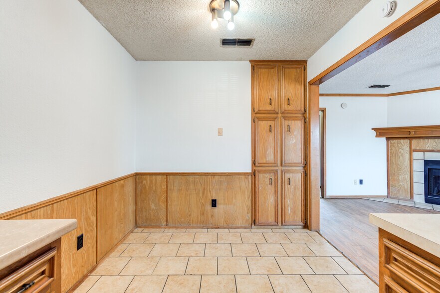 More Photos Of 7405 Waco Ave, Lubbock Apartments For Sale