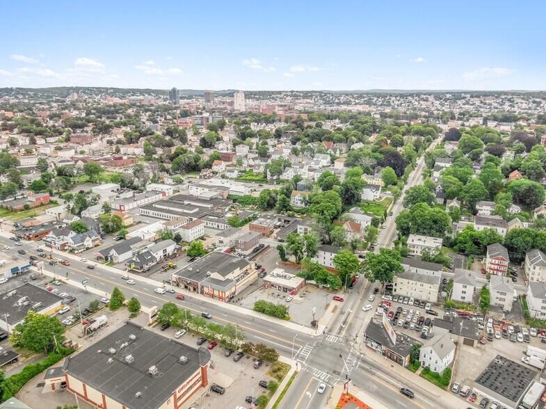 More Photos Of 409 Park Ave, Worcester Convenience Store For Sale