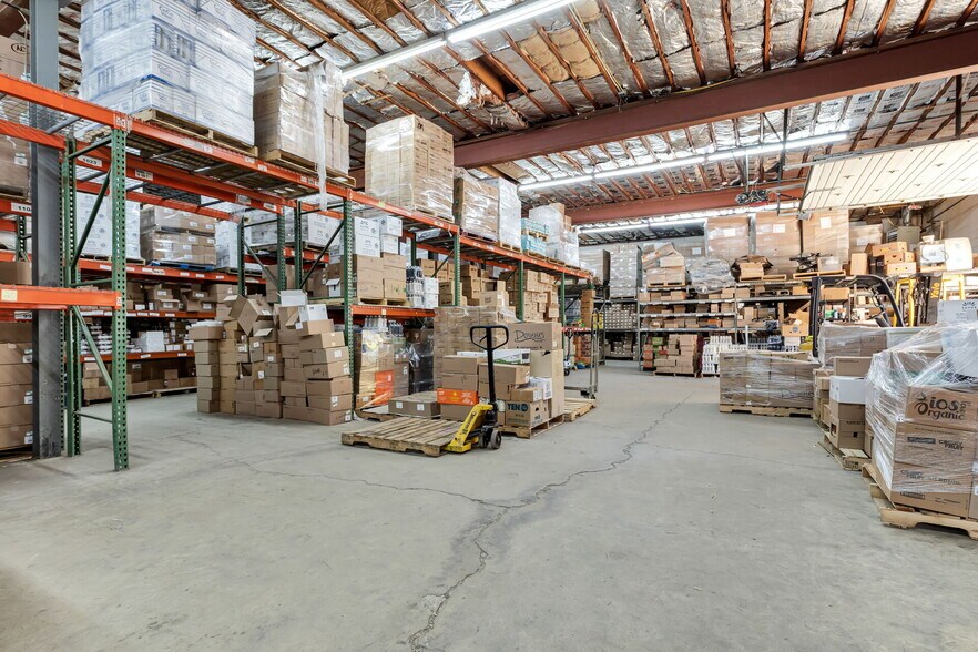 More Photos Of 343 Somerset St, Stirling Warehouse For Lease