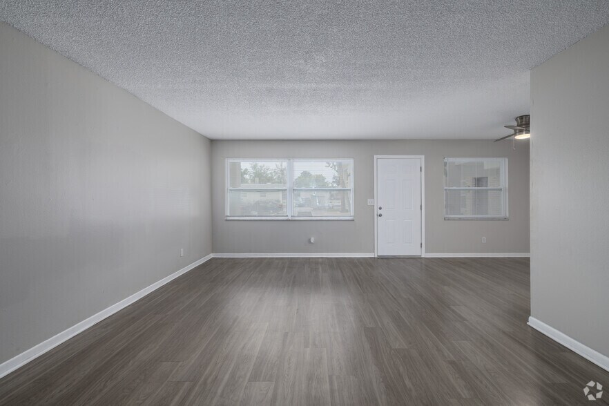 More Photos Of 600 Wildwood Way, Clearwater Apartments For Sale