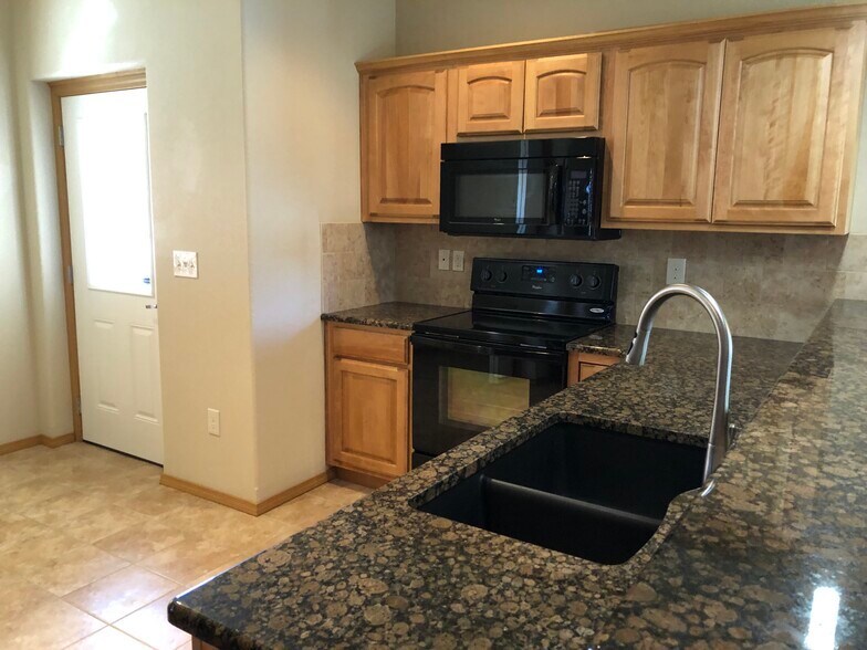 More Photos Of 201 E Karla Ave, Haysville Apartments For Sale