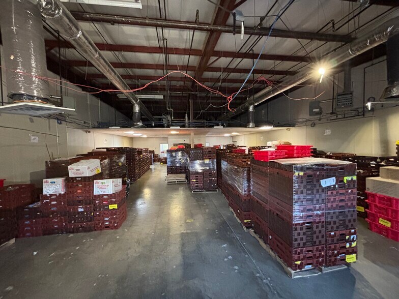 More Photos Of 85 Faltin Dr, Manchester Manufacturing For Lease