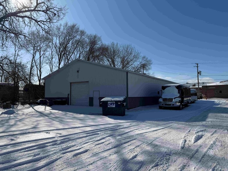 More Photos Of 40 Midland Ave, Rockdale Warehouse For Lease