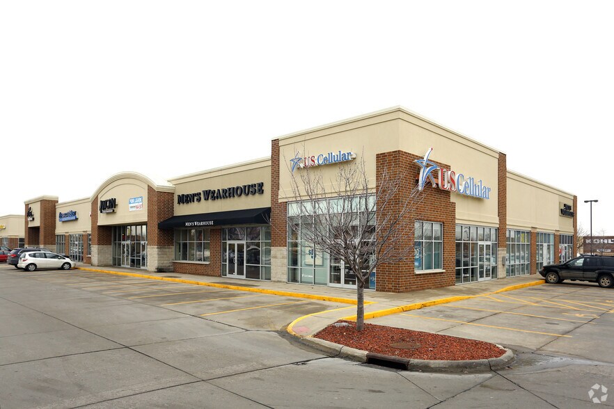 Primary Photo Of 1805 SE Delaware Ave, Ankeny General Retail For Lease
