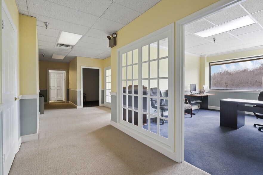 More Photos Of 339 Buschs Frontage Rd, Annapolis Medical For Sale