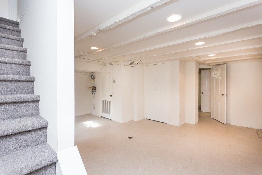 More Photos Of 2800 Princess Anne St, Fredericksburg Loft Creative Space For Sale