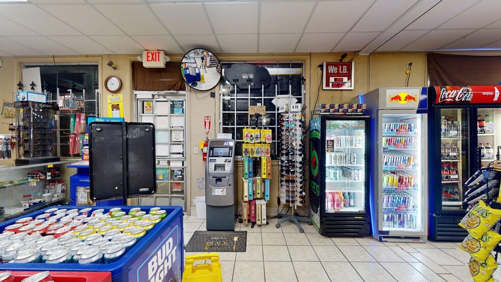 More Photos Of 2410 N State Line Ave, Texarkana Specialty For Sale