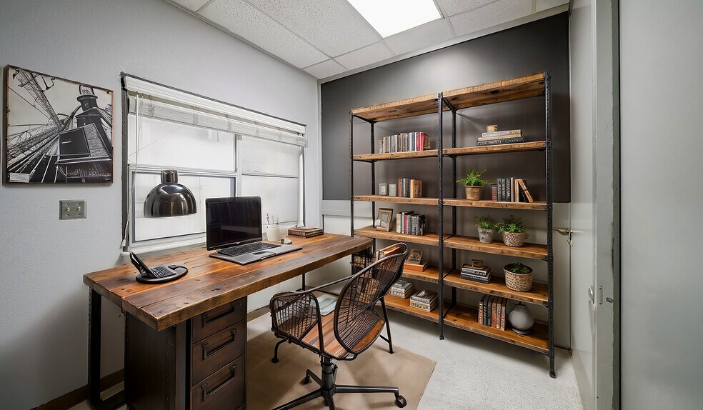 More Photos Of 444 N 1st St, Fresno Freestanding For Sale