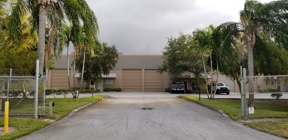 Primary Photo Of 3707 Interstate Park Rd S, Riviera Beach Warehouse For Sale